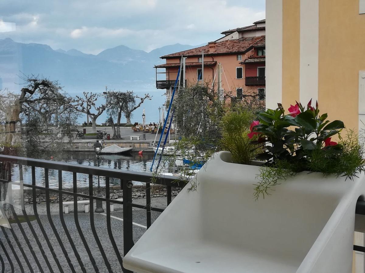 Suite La Castellana Torri Del Benaco Eksteriør bilde